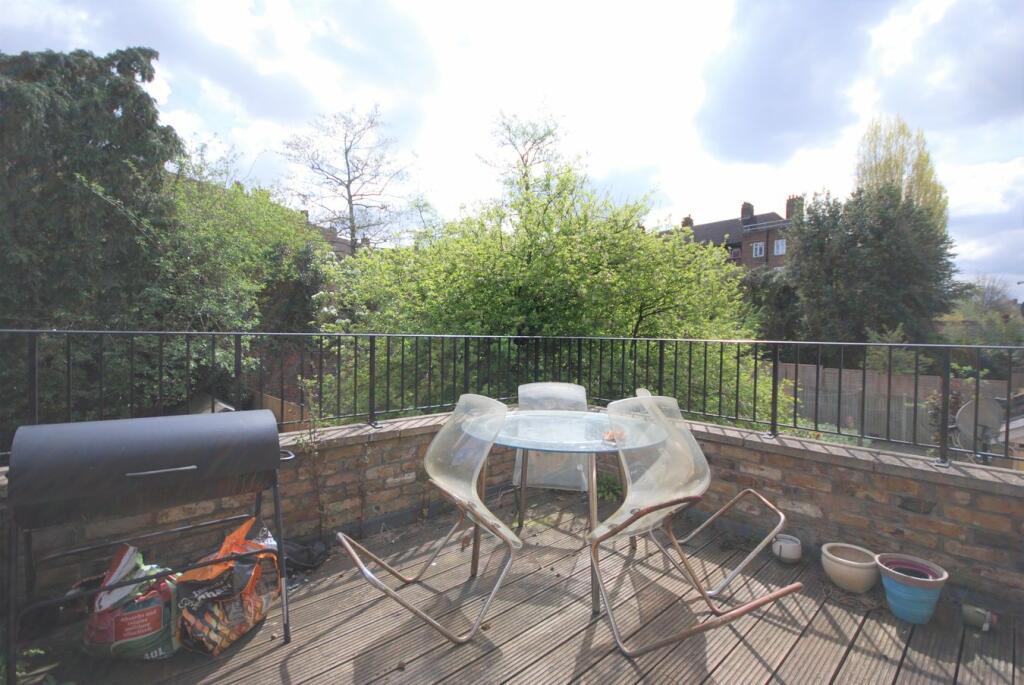2 bedroom apartment for rent in Leander Road, Brixton, SW2