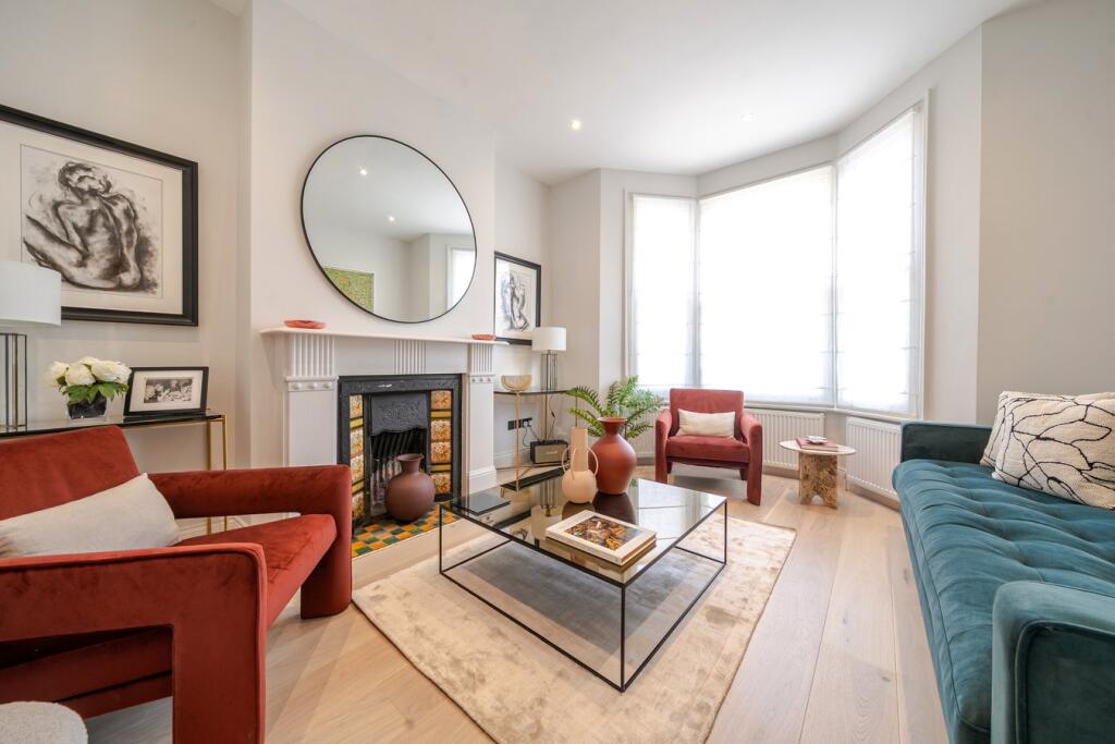Main image of property: Ravenslea Road, Balham, SW12