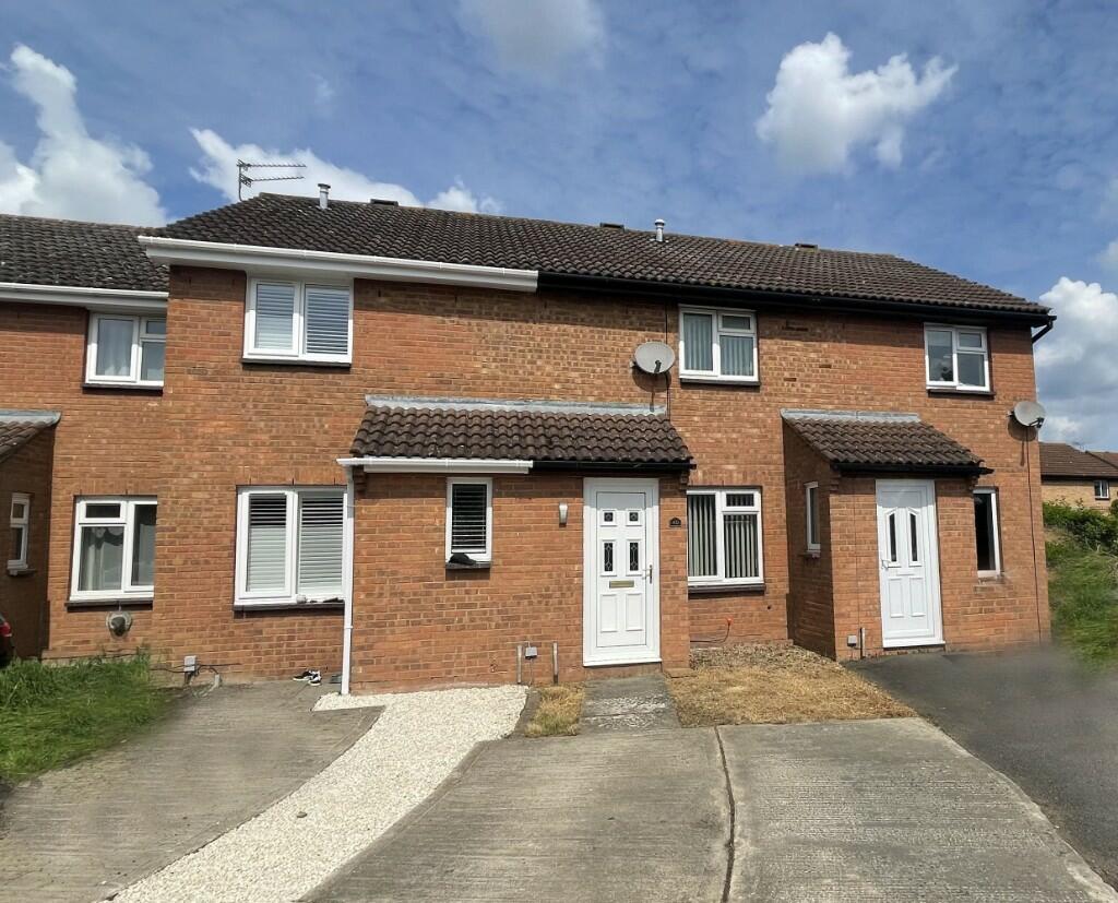 2 bedroom terraced house for sale in Partridge Close, Swindon