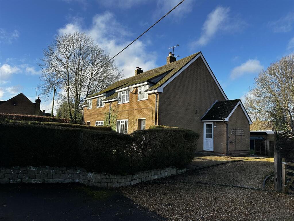 Main image of property: South Street, Avebury Trusloe, Marlborough