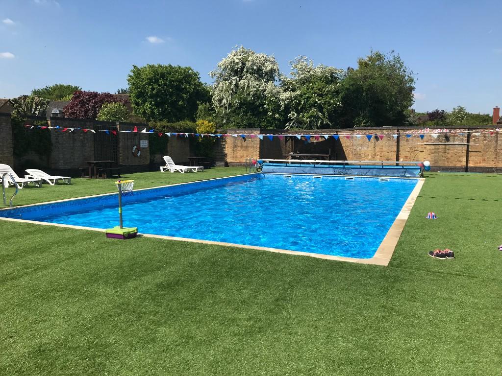 4 bedroom detached house for sale in The Bramptons, Swindon, Wiltshire, SN5