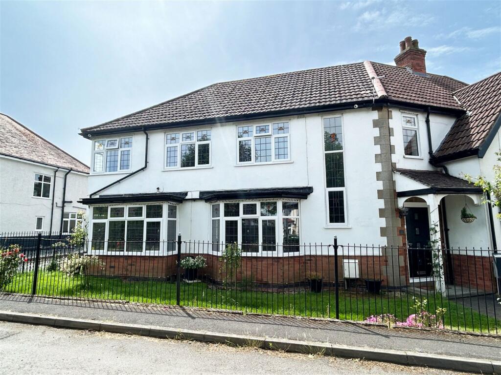 Main image of property: Syne Avenue, Skegness, Lincolnshire, PE25 3DJ