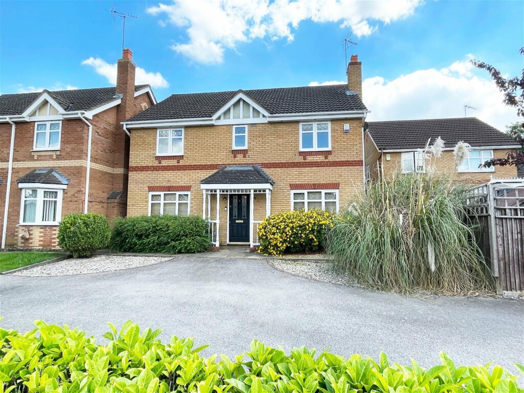 4 bedroom detached house for sale in Thurston Drive, Kettering