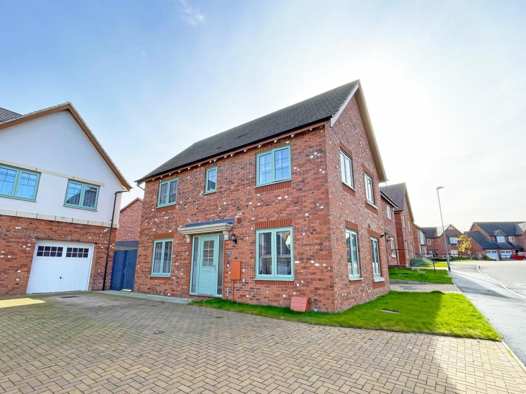 3 bedroom detached house for sale in Hobby Drive, Priors Hall, Corby