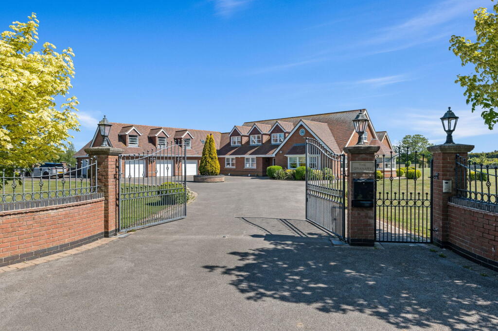 Main image of property: Mill Lane, Skegness, Lincolnshire, PE25 1HW