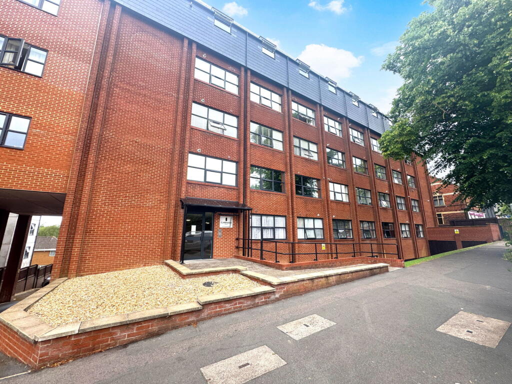 Main image of property: Clarendon House, 11 Station Road, Kettering, Northamptonshire, NN15 7FE