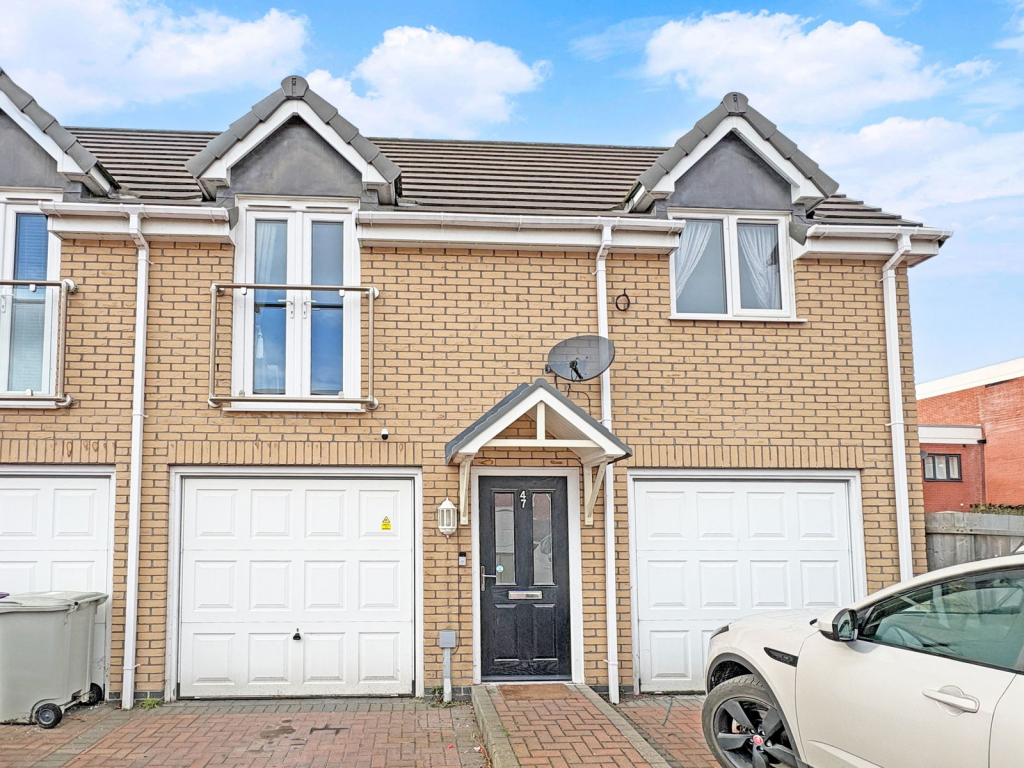 Main image of property: Blyton Road, Skegness, Lincolnshire, PE25 1HX