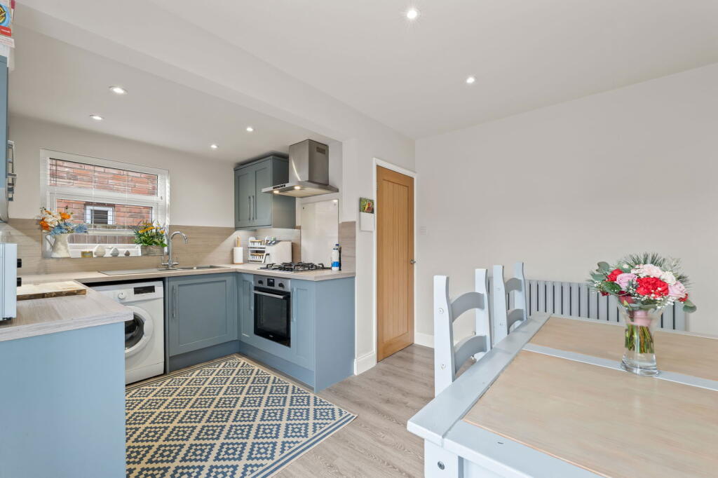 Main image of property: Central Avenue,Stapleford,Nottingham,Nottinghamshire,NG9 8DZ