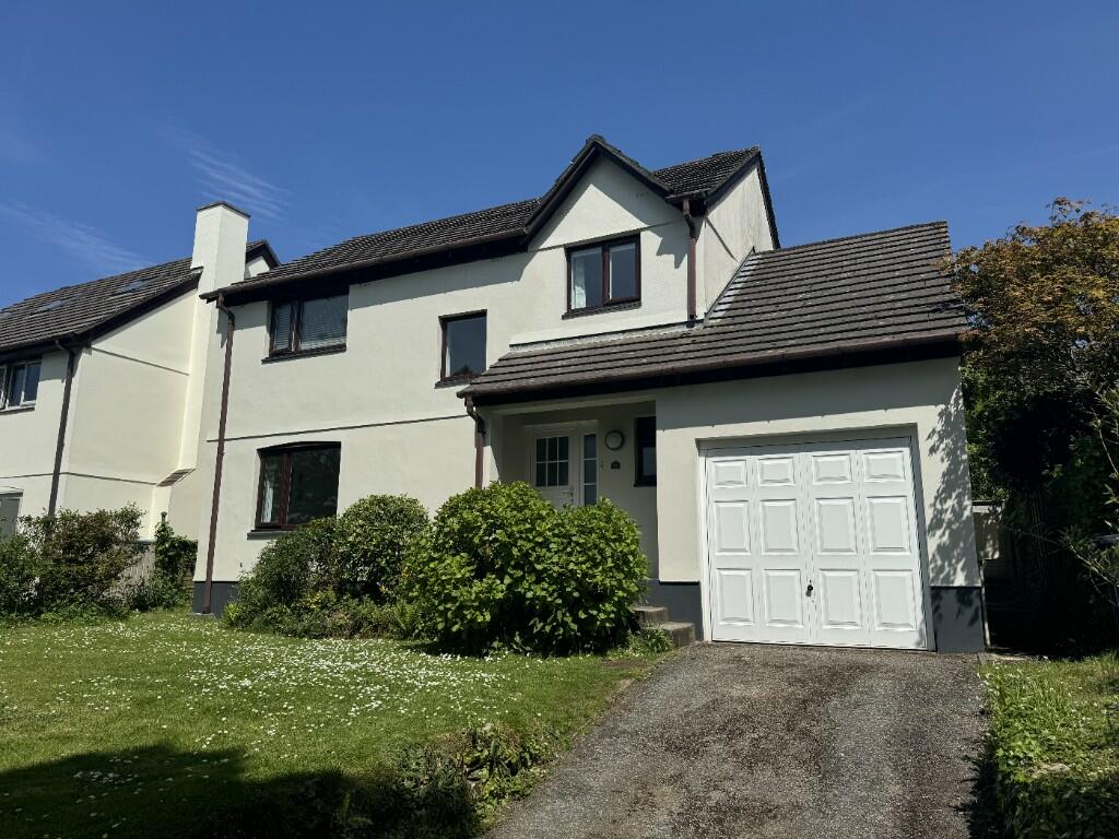 4 bedroom detached house for sale in Tremayne Close, Devoran, TR3