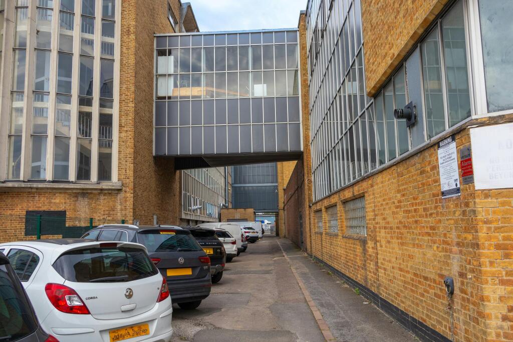 Kapital  144 of 144.jpg