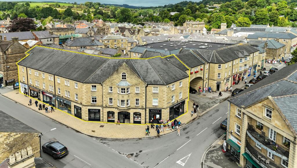 Main image of property: 6B Royal Oak Place, Bakewell, DE45 1ES