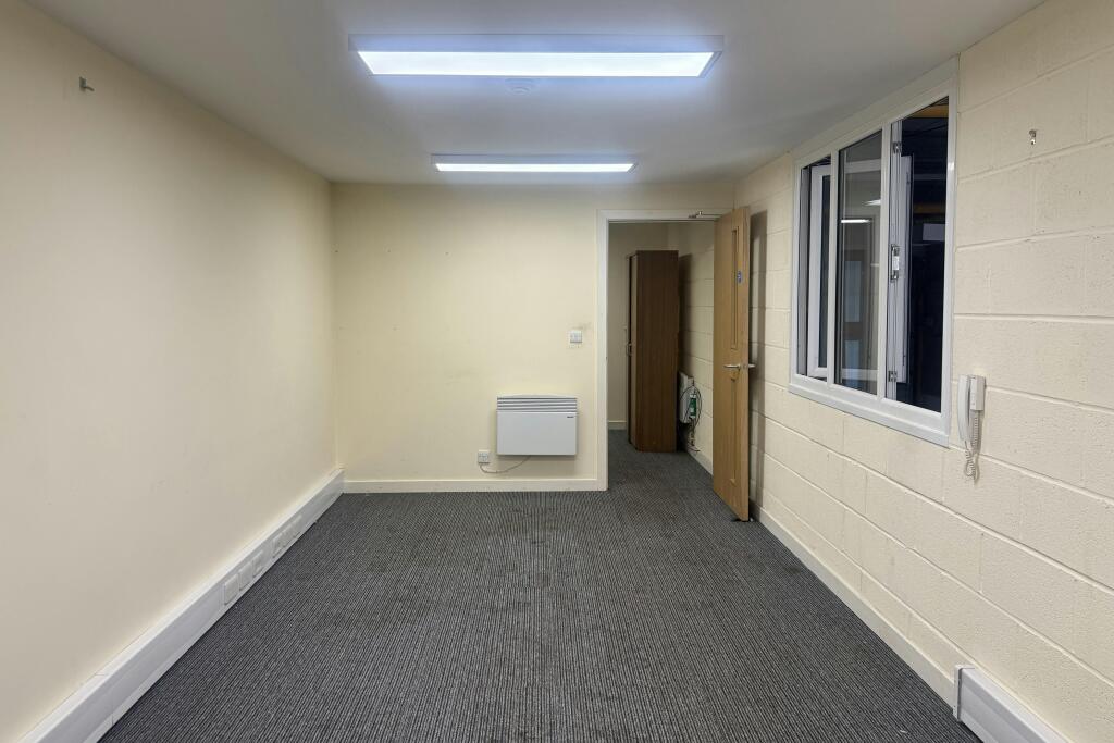 image 063d8caa4.jpeg