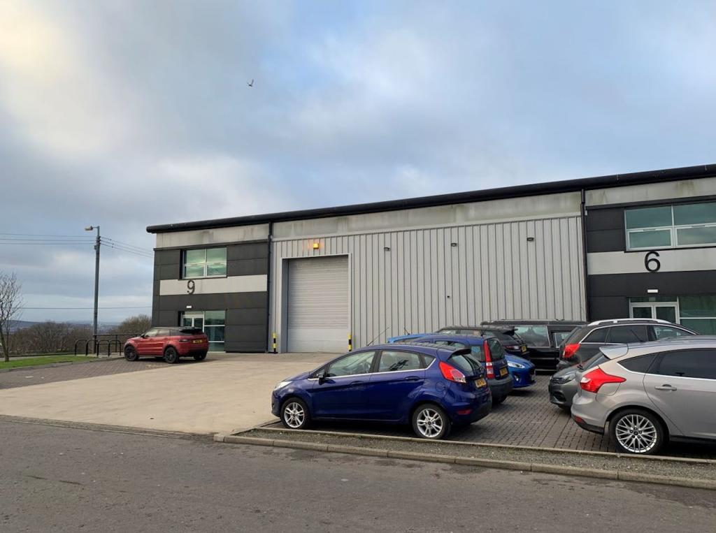 Light industrial facility to lease in Block 23 Unit 9 Weardale Lane