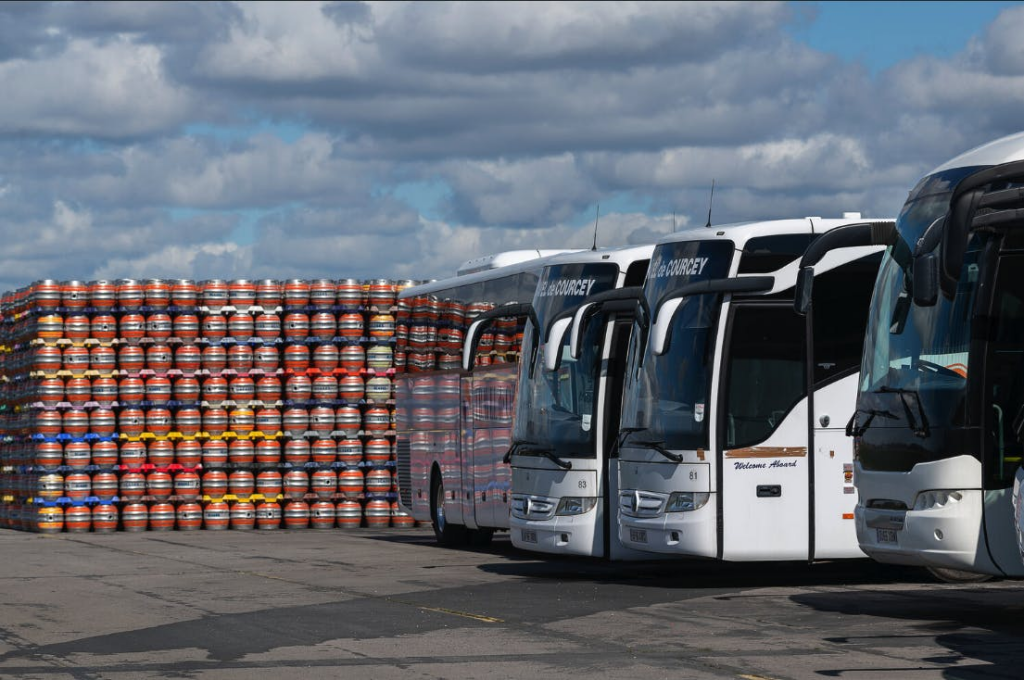 CF Storage_Coaches_Shipping.png