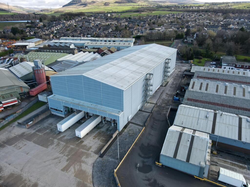 Waterside Hadfield  Image 2.JPG