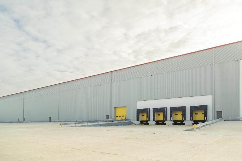 TitanKnowsley DIII0708HDR_full ajusted.jpg