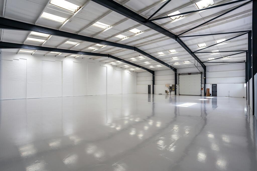 Unit 6 Witan Park Internal v 2 .jpg