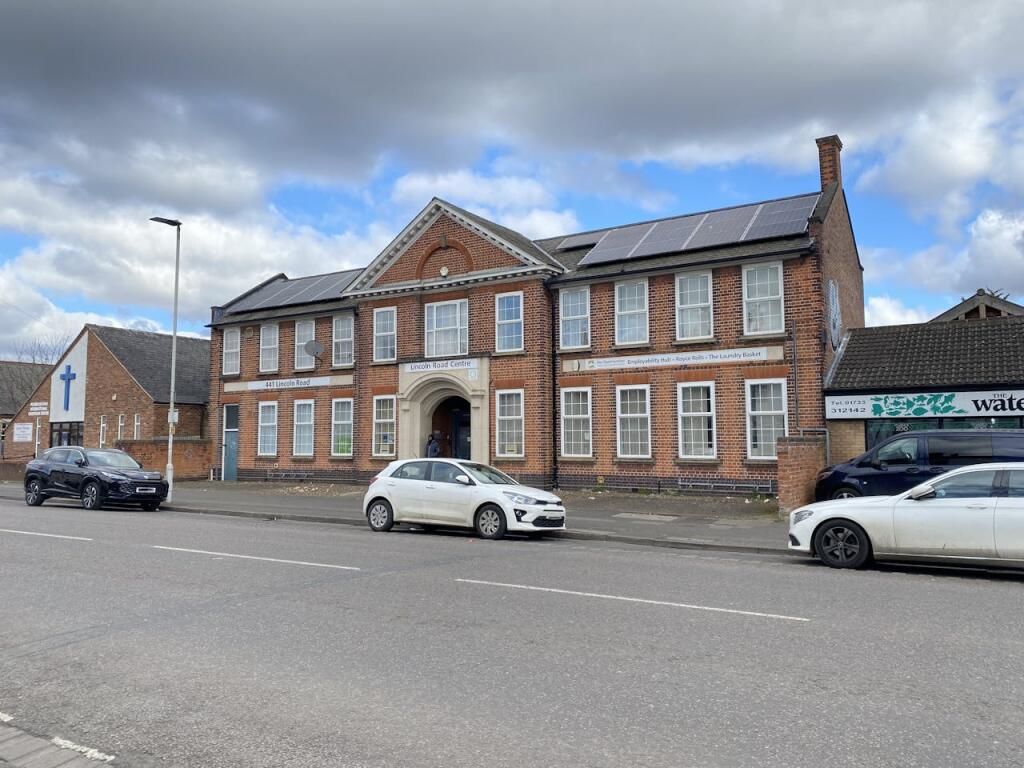 Main image of property: 441 Lincoln Road, Peterborough, PE1 2PE