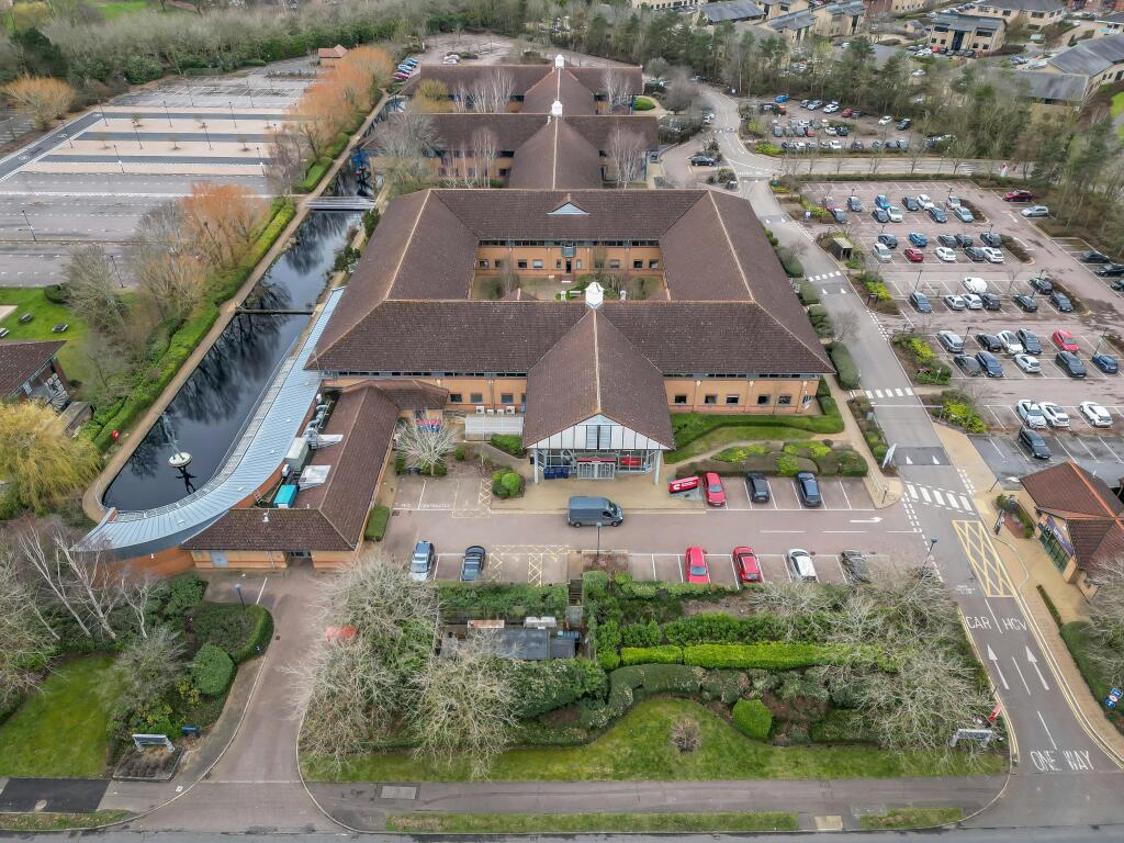 Fountain Court 004.jpg