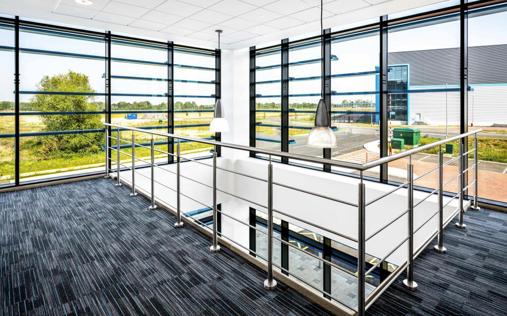 unit 2 stairwell.jpg