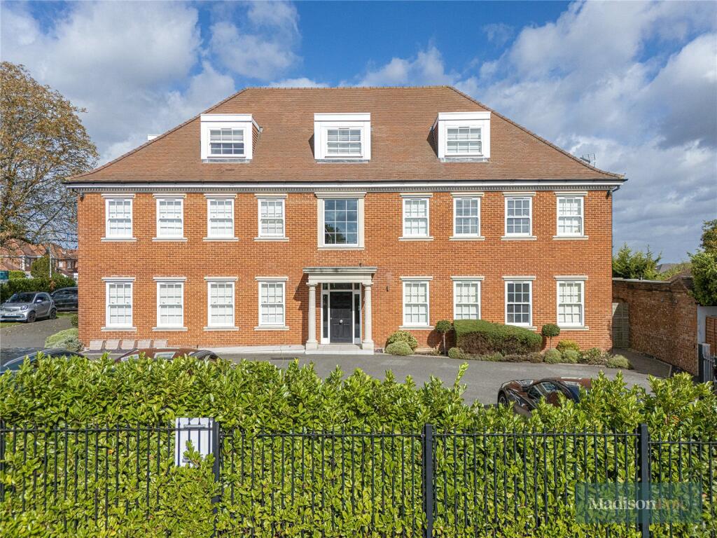 Main image of property: Manor Road, Chigwell, Essex, IG7