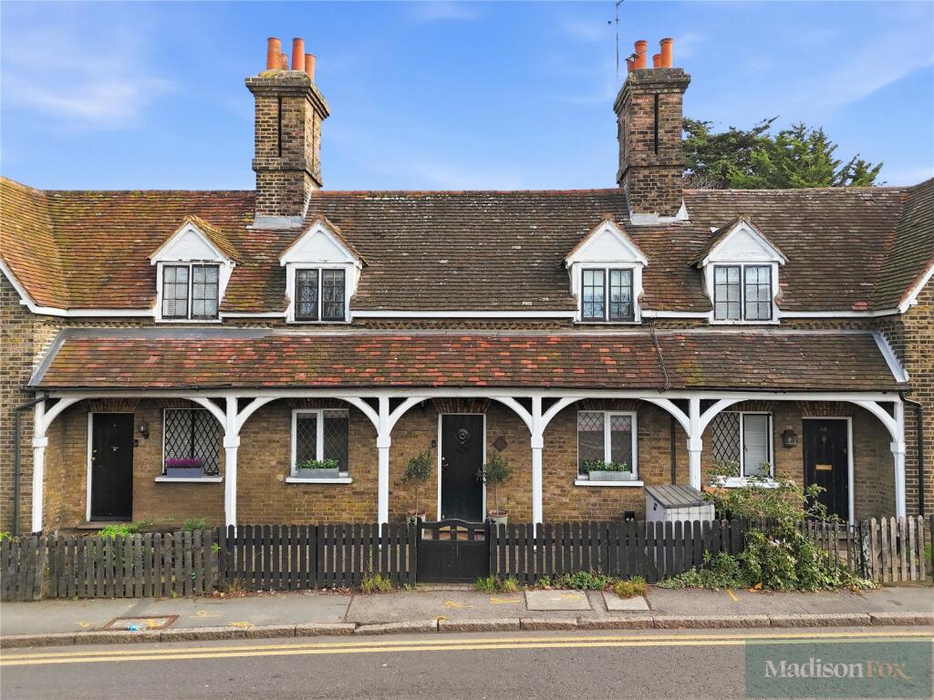 Main image of property: Hainault Road, Chigwell, Essex, IG7