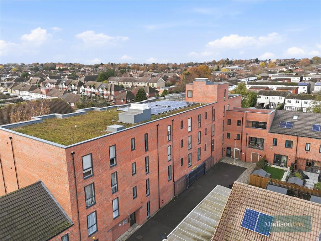 Main image of property: Marine Crescent, Hainaullt, IG6