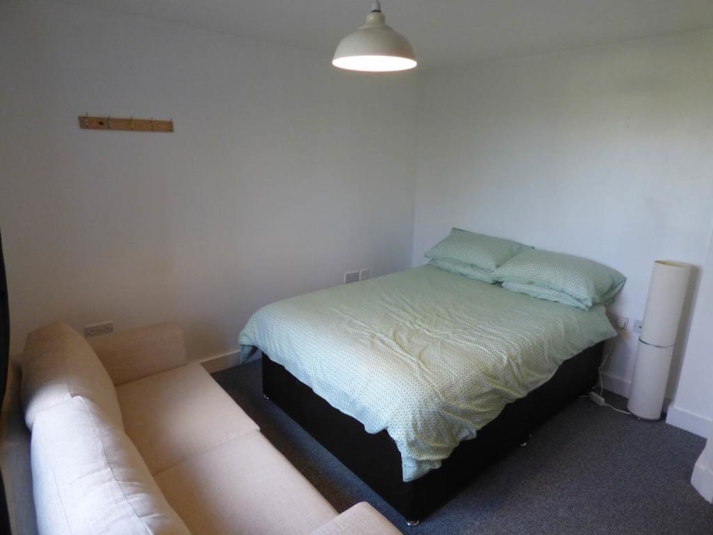 2 bedroom flat for sale in Cantilever Gardens, Station Road, Latchford, WA4