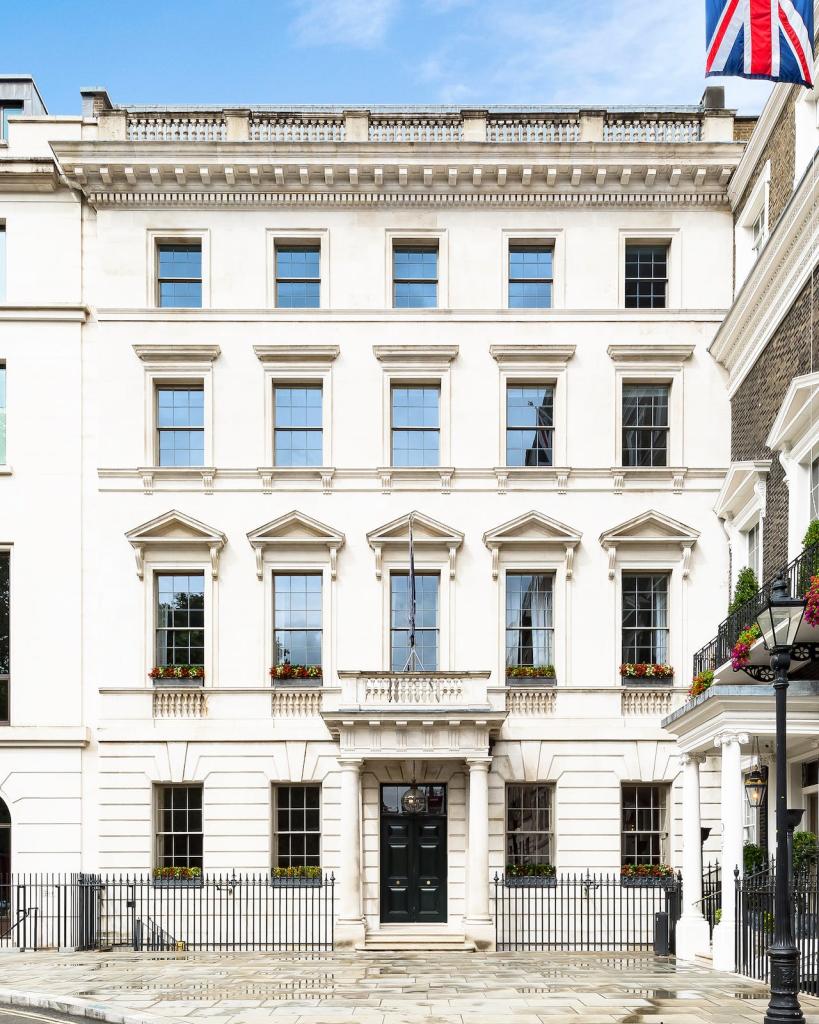 Office to lease in 5 St James's Square, London, St James's, SW1Y 4AD, SW1Y