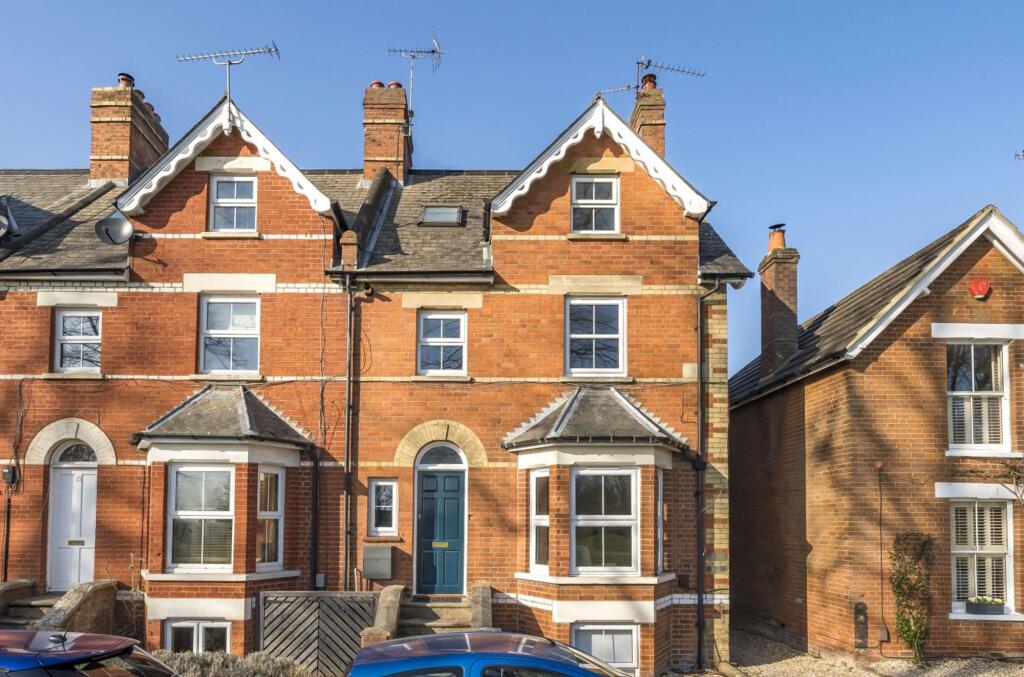 Main image of property: Fairview Road, Wokingham, RG40