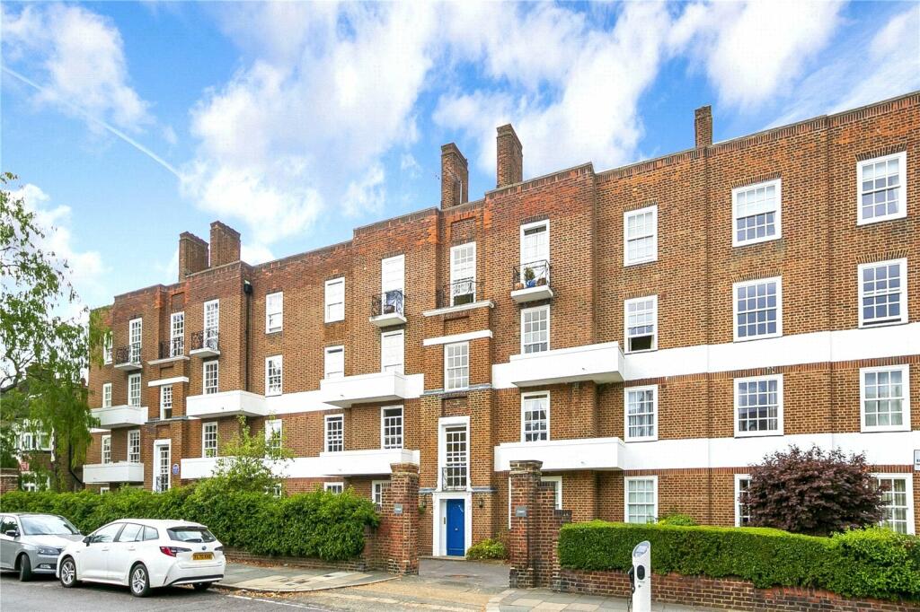 2 bedroom apartment for sale in Cedar Court, Sheen Lane, East Sheen, SW14