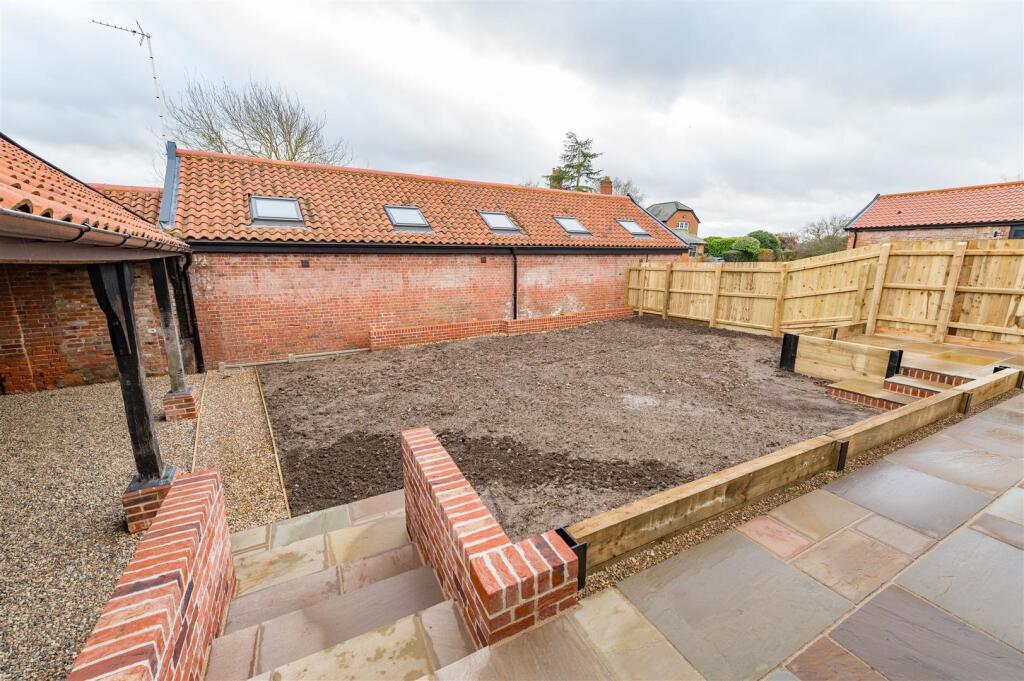 Additional property image - The Black Barn, Coppins Yard, Colne Engaine
