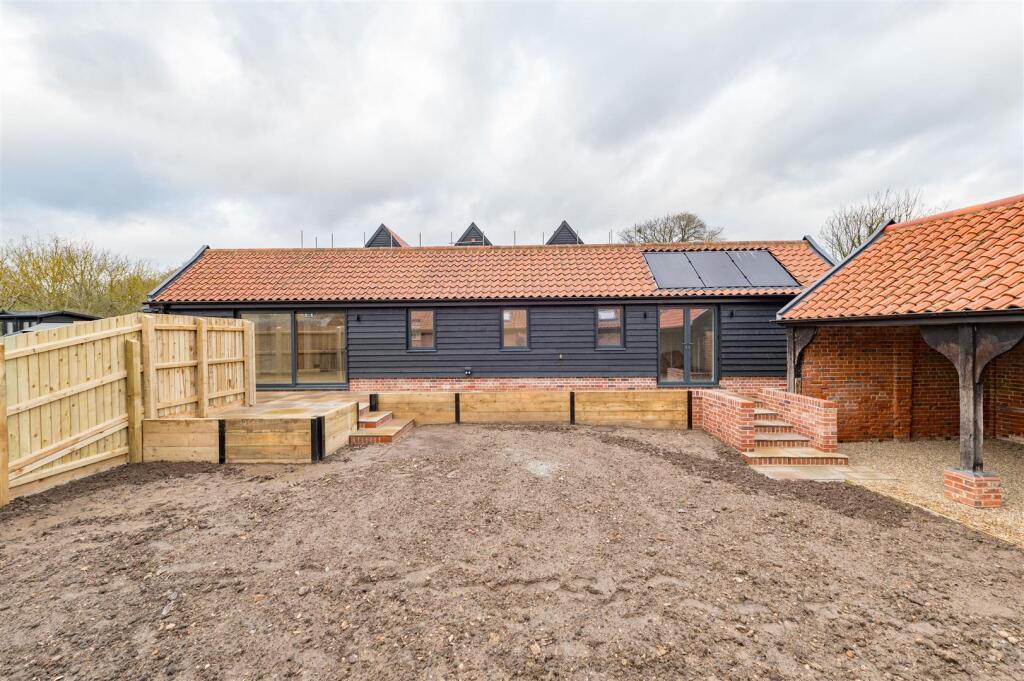 Additional property image - The Black Barn, Coppins Yard, Colne Engaine