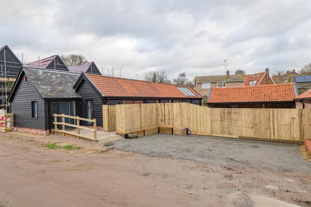 Additional property image - The Black Barn, Coppins Yard, Colne Engaine