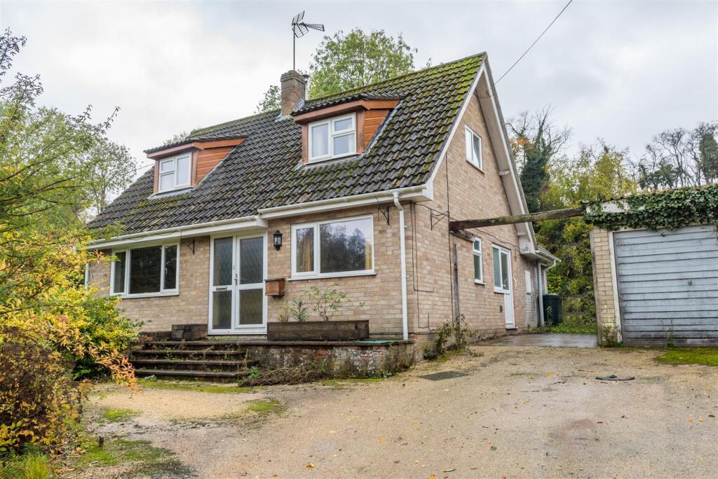 Main image of property: Fairways, Back Lane, Monks Eleigh
