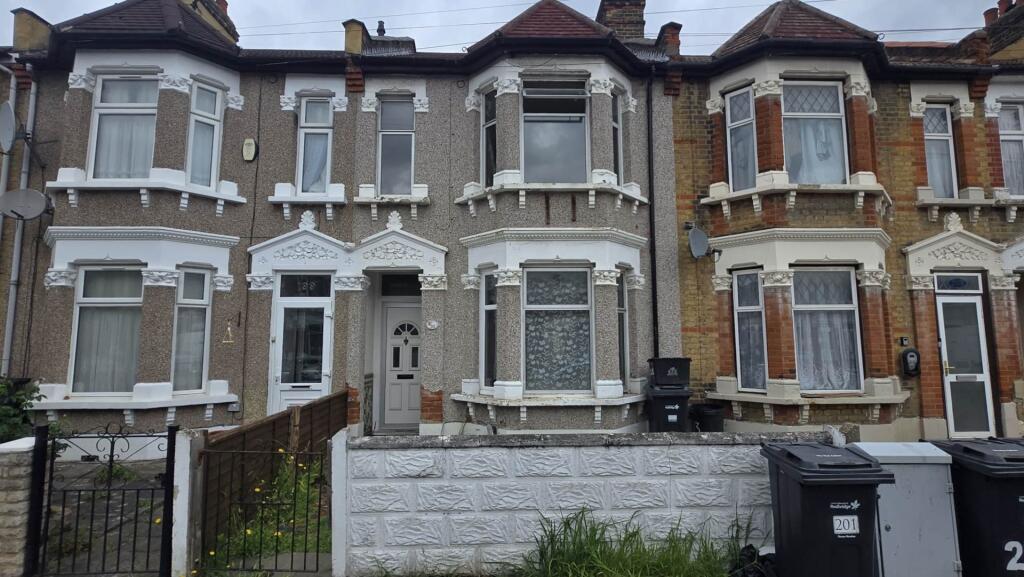 3 bedroom terraced house