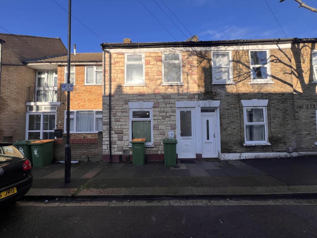 Main image of property: Davis Street, Plaistow, E13 9EE