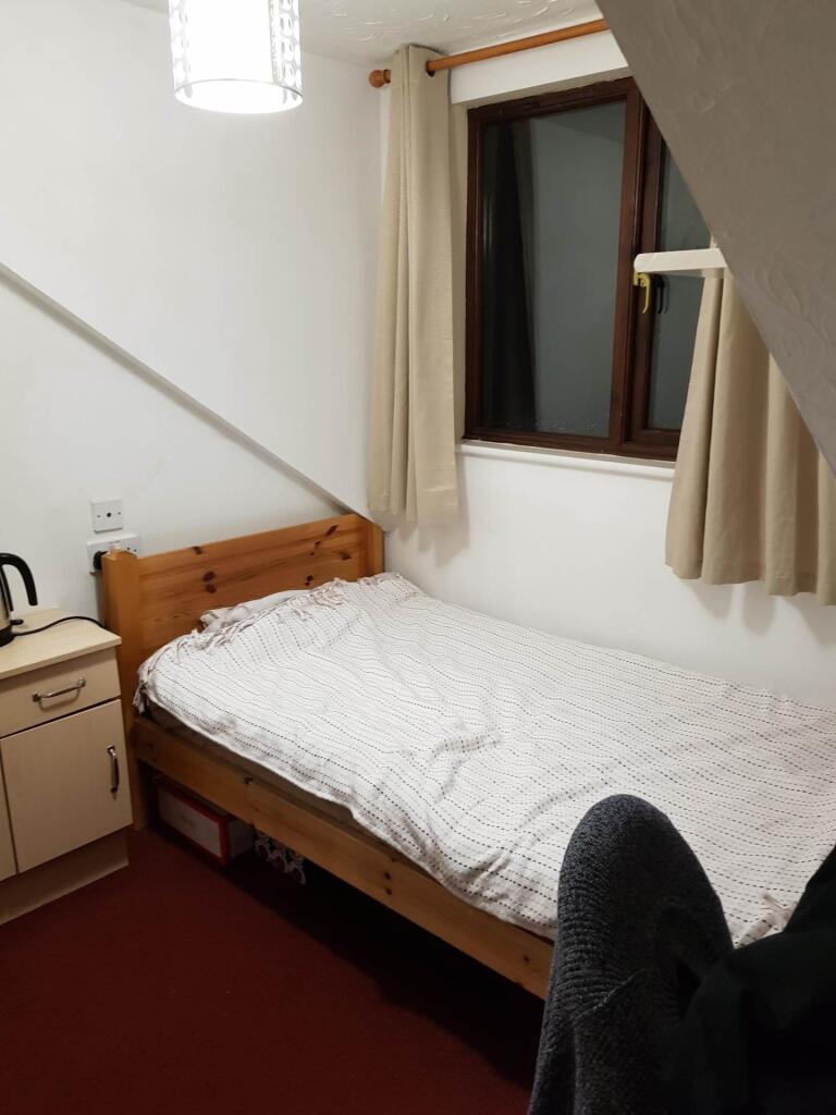 Main image of property: Reading