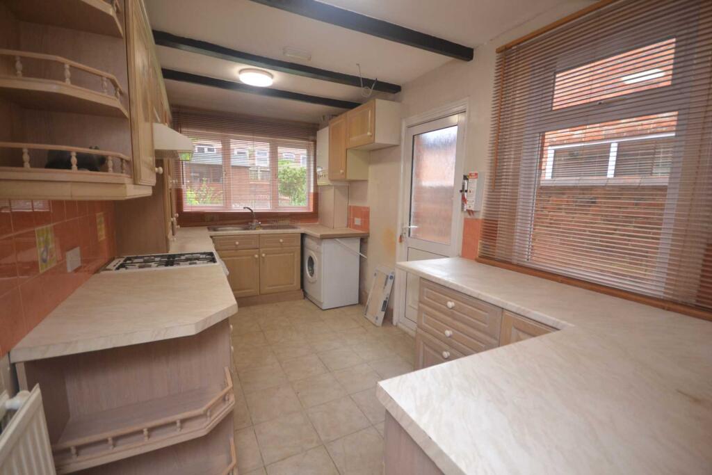 Main image of property: Pitcroft Avenue, Reading