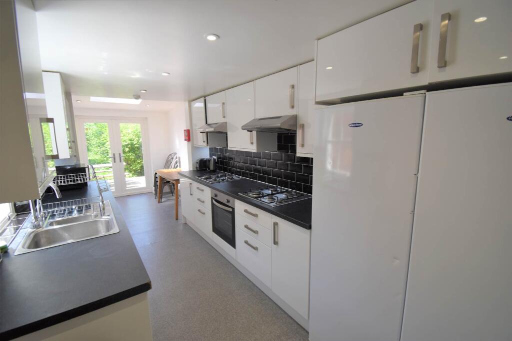 Main image of property: Donnington Road, Reading