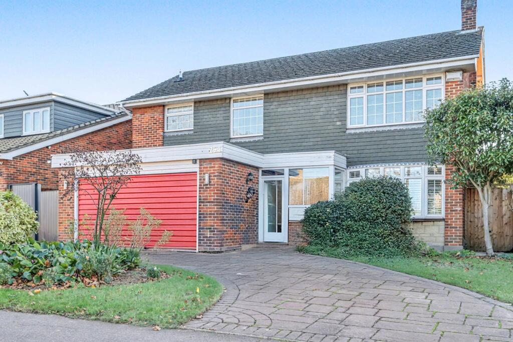 Main image of property: Maplin Way North, Thorpe Bay, SS1