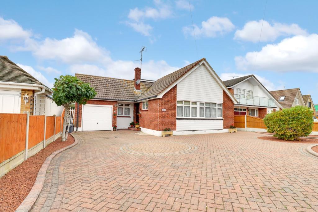 3 bedroom detached bungalow for sale in Maplin Way, Thorpe Bay, SS1