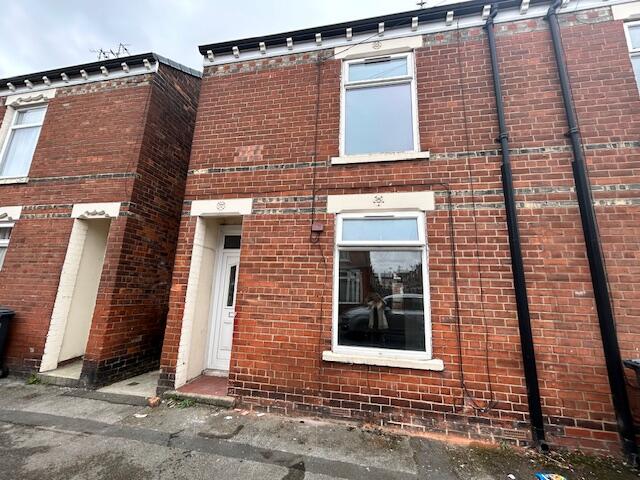 Main image of property: Estcourt St, Hull, HU9