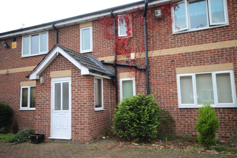 Main image of property: 10 Zeals Garth, Bransholme, Hull, HU7