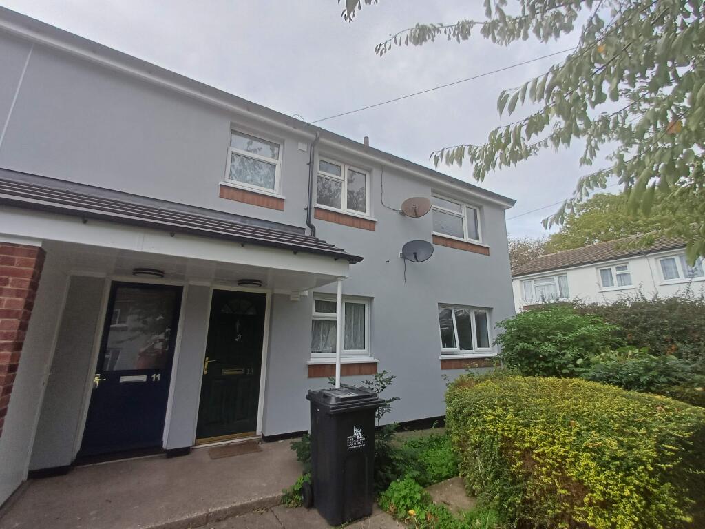 Main image of property: St. Chads Walk South, Grimsby, DN37