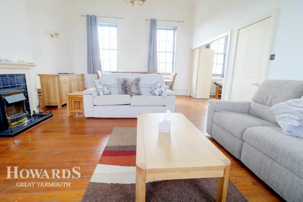 2 bedroom flat for sale in Royal Naval Hospital, Great Yarmouth, NR30