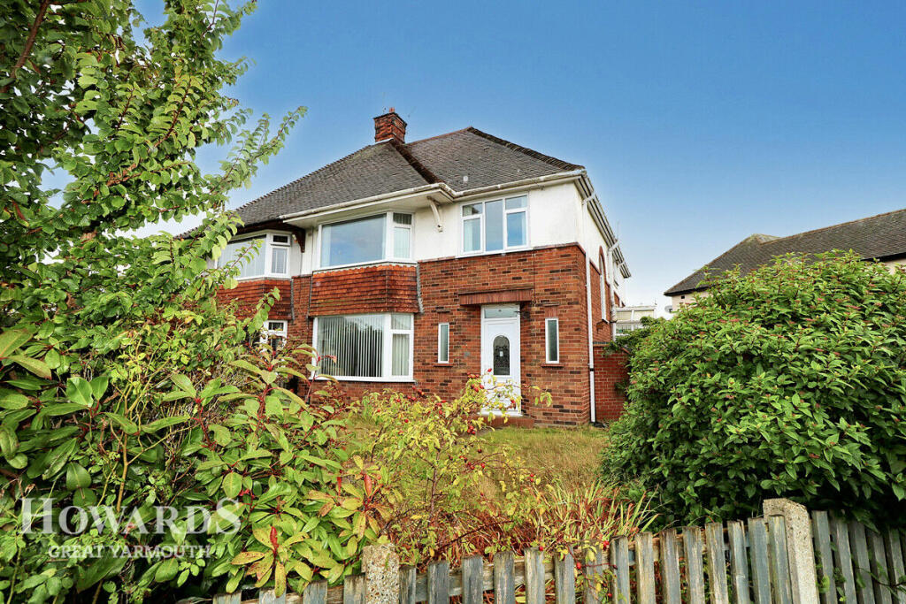 4 bedroom semidetached house for sale in Collingwood Road, Great