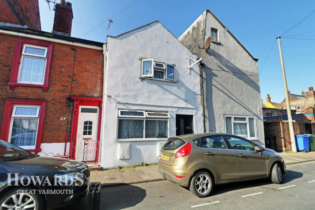 Main image of property: Deneside, Great Yarmouth