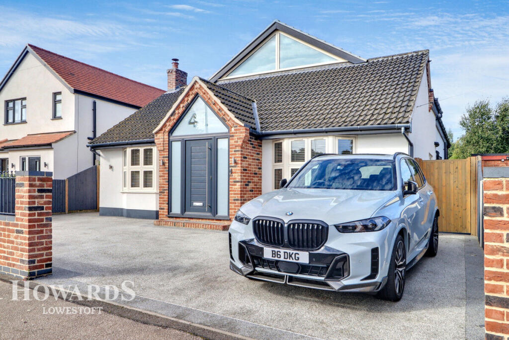 Main image of property: Chestnut Avenue, Lowestoft
