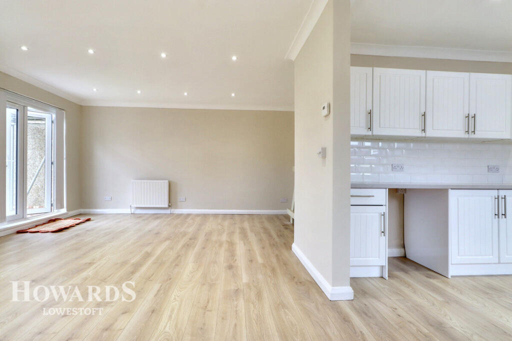 Main image of property: Homefield Avenue, Lowestoft